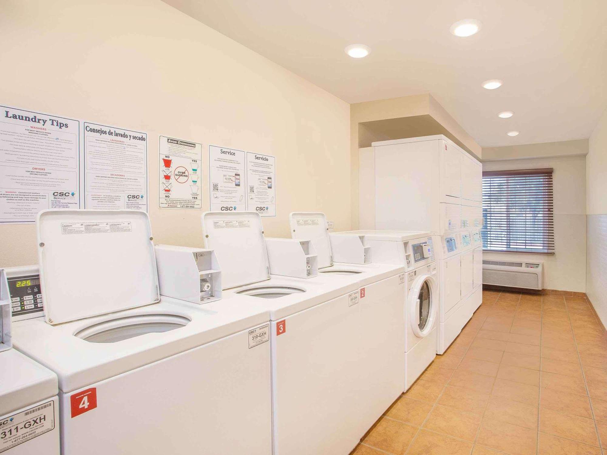 Extended Stay America Select Suites - Mobile - I-65 Bagian luar foto
